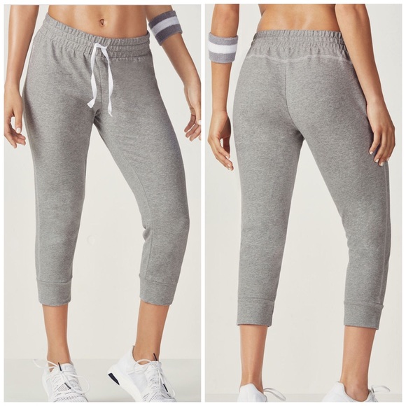 Fabletics Pants - NWT Fabletics heather gray medium jogger leggings